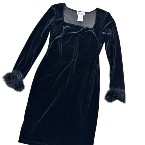 Vintage 90s Steppin’ Out Faux Fur Cuffs Velvet Dress - Picture 4 of 6